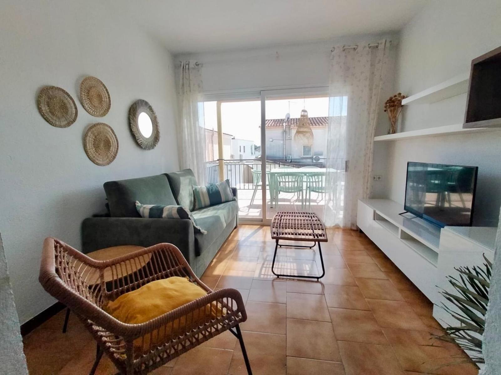 Gorgot P1 I Apartamento Con Terraza Y Piscina Comunitaria Cerca De La Playa Empuriabrava Exterior photo